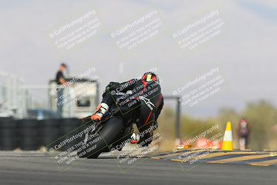 media/Mar-01-2025-Race Pace (Sat) [[ebf7b6e548]]/17-Vested (Turn 16) 210pm/